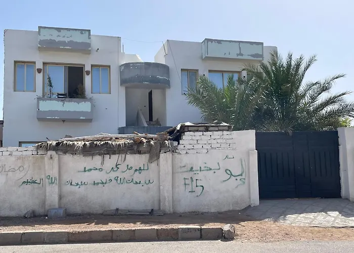 Seaview Spacious شقة دهب